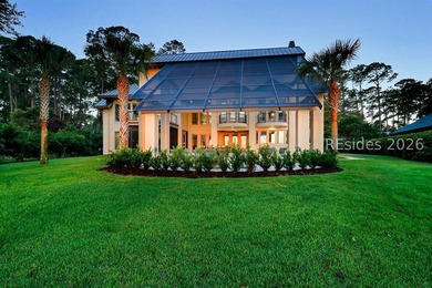 Truly an iconic landmark residence along the shores of the Port - photo 5