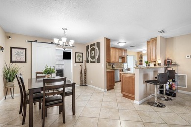 Discover this waterfront single-family home in the desirable - photo 14