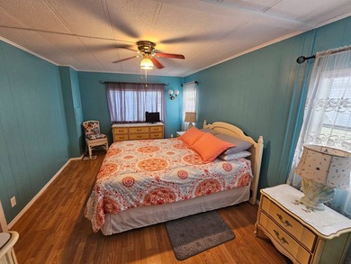 WELL MAINTAINED FLORIDA HOME!!! This bright partially furnished - photo 22