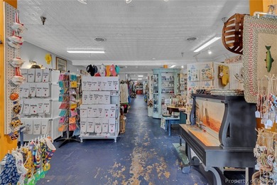 First offering on one of the very few buildings in Downtown