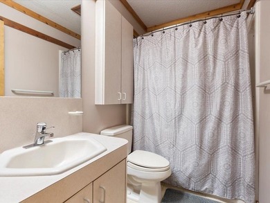 Experience a level of luxury and recreation rarely found in the - photo 38