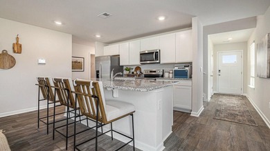 *4 bedroom, 2.5 baths *Open concept great room, dining room and - photo 10