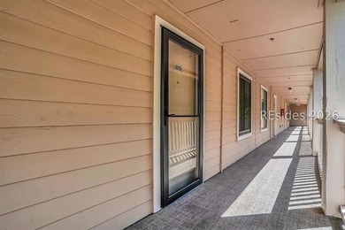 Don't miss this beautiful, fully furnished, turn- key - photo 3