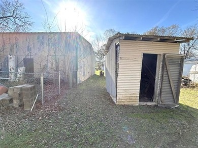 This property sells in addition to another, read full - photo 9