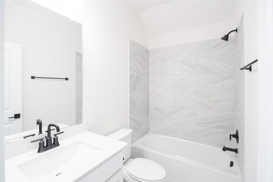 Welcome home to the Summerfield-a beautifully designed Beazer - photo 25