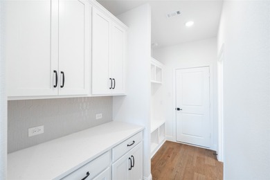 Welcome home to the Summerfield-a beautifully designed Beazer - photo 30