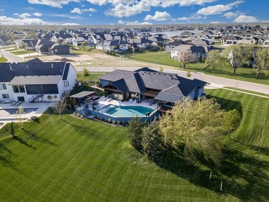 Set on nearly an acre in Emerald Bay, this exceptional luxury - photo 34