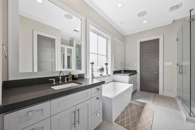Experience refined coastal living where luxury meets the Gulf's - photo 43