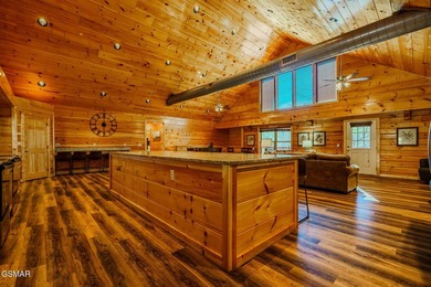 GORGEOUS TURN-KEY LUXURY CABIN first time truly on the market - photo 45