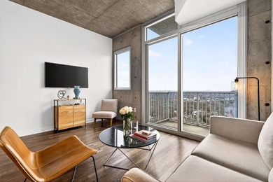 Live an affordable luxury life in the heart of Midtown. This 1