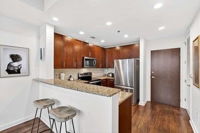 Live an affordable luxury life in the heart of Midtown. This 1