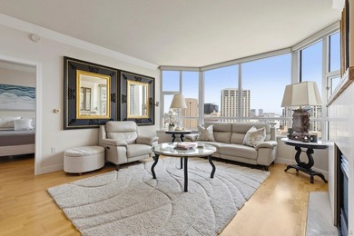Discover Downtown living at the prestigious Park Place - photo 2