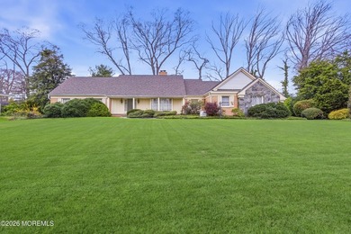 Welcome to this spacious 6-bedroom, 4.5-bath home offering over - photo 1