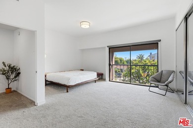 Treat yourself to this beautiful, light and bright 2-bedroom, 2 - photo 24