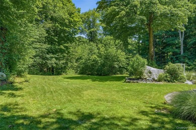 Tucked in the middle of a private street in Stormville, this - photo 32