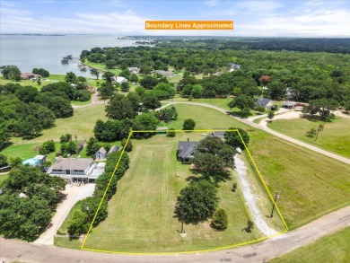 Great Lake Views! 3/2/4 on 1 Acre! - photo 2