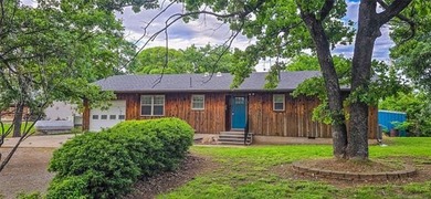 Welcome to your fully updated, turn-key lake retreat-where - photo 2