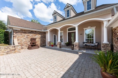 Elegant Preserve Estate in Palencia. This refined 4,175 sq. ft - photo 4