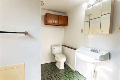 Welcome to 58 Coventry Avenue! Nestled in the highly desired - photo 16
