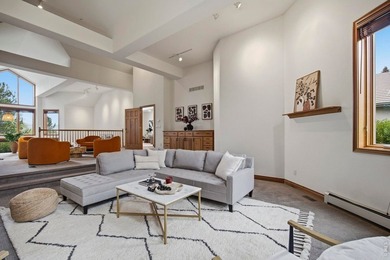 Discover this spectacular Miramont residence, perfectly - photo 16
