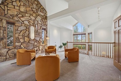 Discover this spectacular Miramont residence, perfectly - photo 17