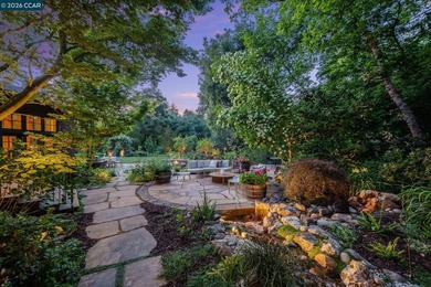 Masterfully conceived by Michael Brinkerhoff & built in 2003 - photo 20