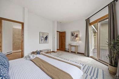 Discover this spectacular Miramont residence, perfectly - photo 20