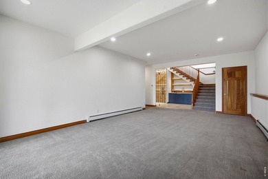Discover this spectacular Miramont residence, perfectly - photo 29