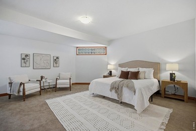 Discover this spectacular Miramont residence, perfectly - photo 31