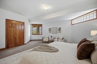 Discover this spectacular Miramont residence, perfectly - photo 32
