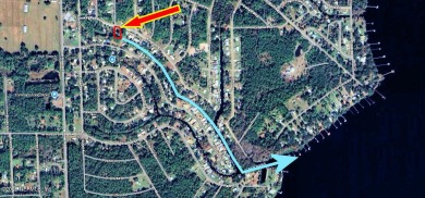 Lake Home ActiveUnderContr in Palatka, Florida