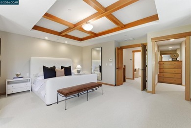 Masterfully conceived by Michael Brinkerhoff & built in 2003 - photo 47