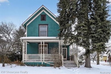 (private lake, pond, creek) Home For Sale in Lansing Michigan