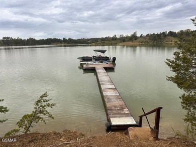 Priced to Sell! Motivated Seller! Private 2.8 ac lakefront - photo 3