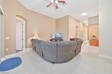 Seller offering 5K toward buyer closing costs! Welcome to this - photo 10