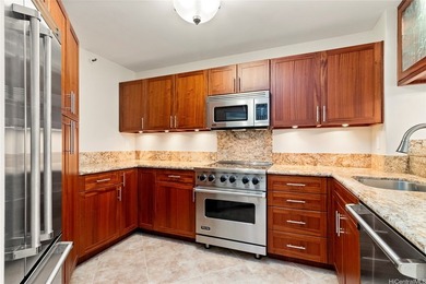 Welcome home to Craigside in beautiful Nuuanu just minutes from - photo 3