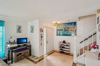 Welcome to this beautifully designed two-story townhouse - photo 4