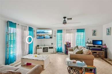 Welcome to this beautifully designed two-story townhouse - photo 5
