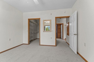 Welcome home to this beautifully updated 1 bedroom, 1 bathroom - photo 12