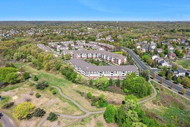 Welcome home to this beautifully updated 1 bedroom, 1 bathroom - photo 24