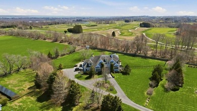 Set on three private acres abutting Newport National Golf Club - photo 4