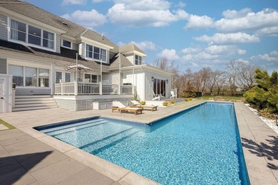 Set on three private acres abutting Newport National Golf Club - photo 9