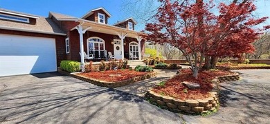 Spectacular Lake View Home on Lake Tenkiller! New roof September - photo 8