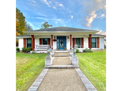 Lake Palourde Home For Sale in Morgan City Louisiana