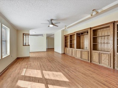 Offering $5,000 towards buyers closing cost! Perfectly located - photo 12