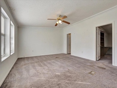 Offering $5,000 towards buyers closing cost! Perfectly located - photo 16