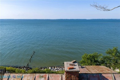 Rare opportunity to own a waterfront cottage overlooking the - photo 18