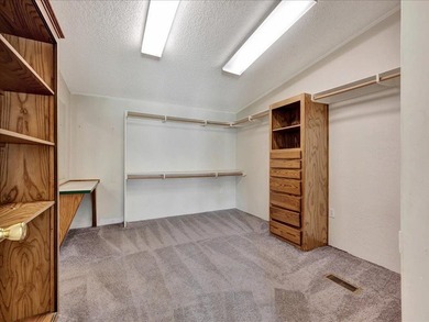 Offering $5,000 towards buyers closing cost! Perfectly located - photo 18