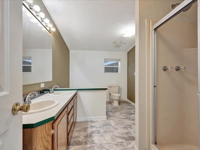 Offering $5,000 towards buyers closing cost! Perfectly located - photo 19