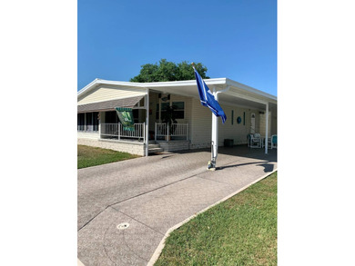 (private lake, pond, creek) Home For Sale in Zephyrhills Florida